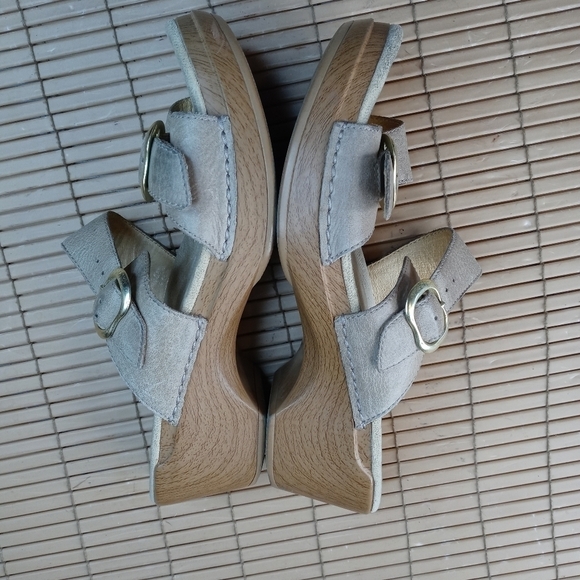 Dansko Womens Sophie Tan Leather Double Buckle Straps Sandals Clogs 9841032200 S - Picture 7 of 10